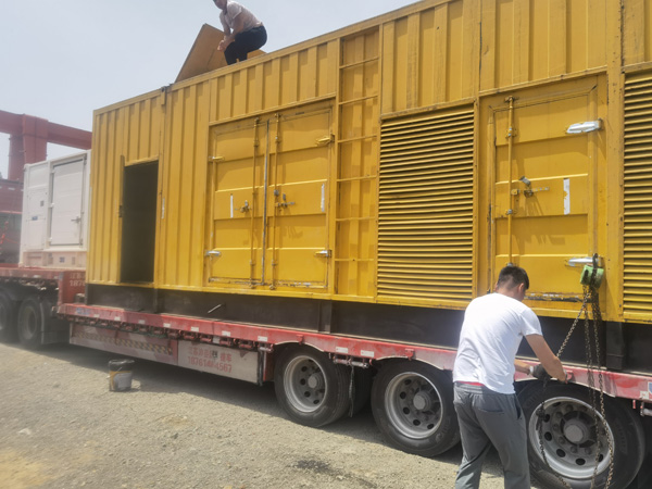 开江除了负载情况和发动机维护，还有哪些因素会影响 200kw 柴油发电机的油耗？